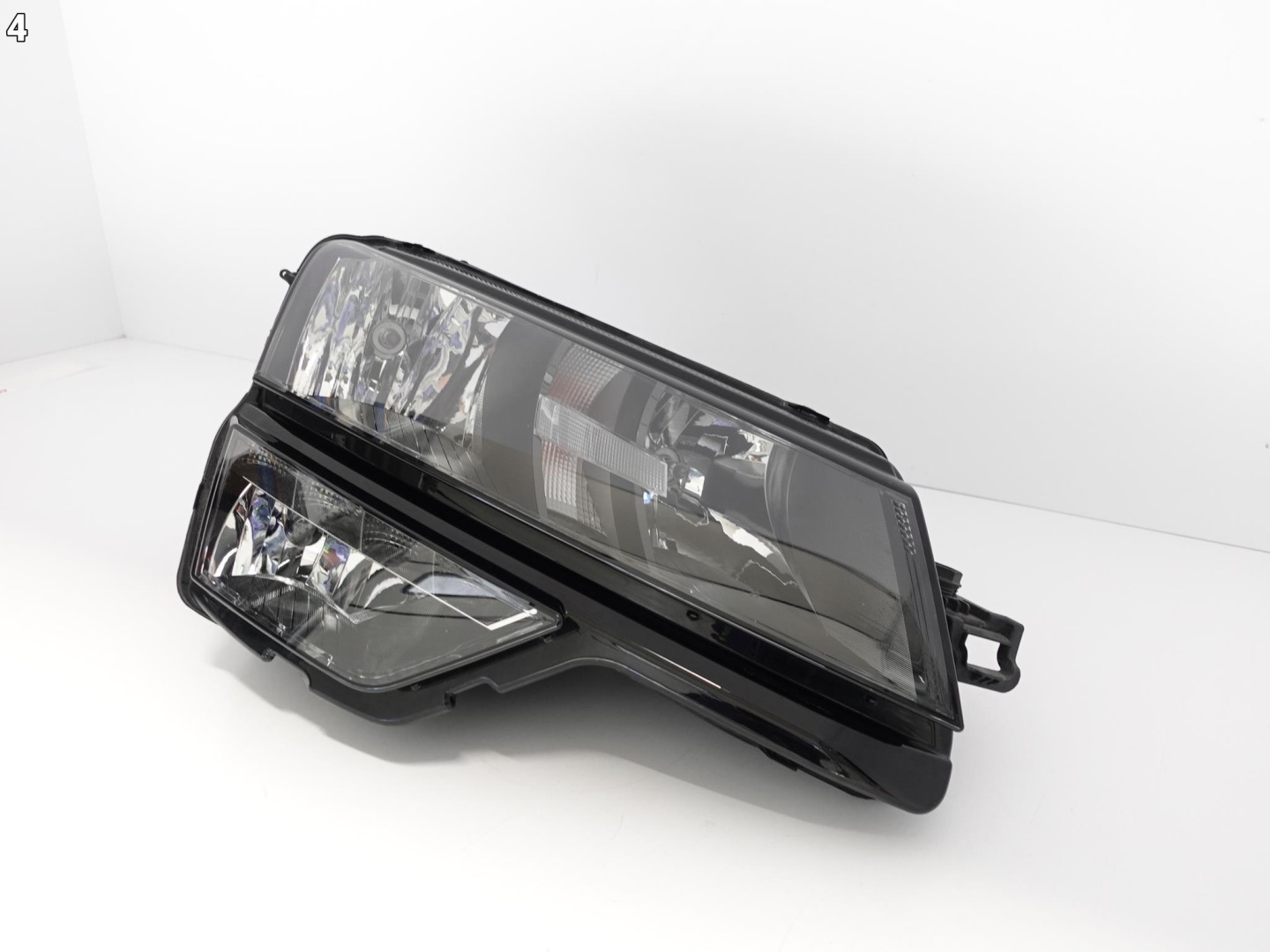 SKODA KAROQ 57B 18- light right normal+LED EU