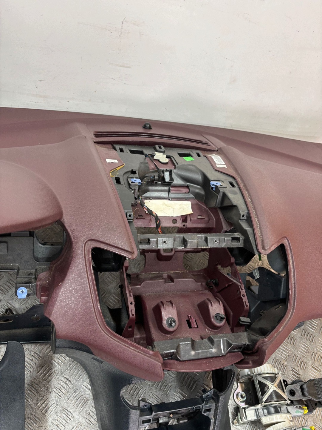dashboard console airbag adjusters FORD FIESTA MK7 09