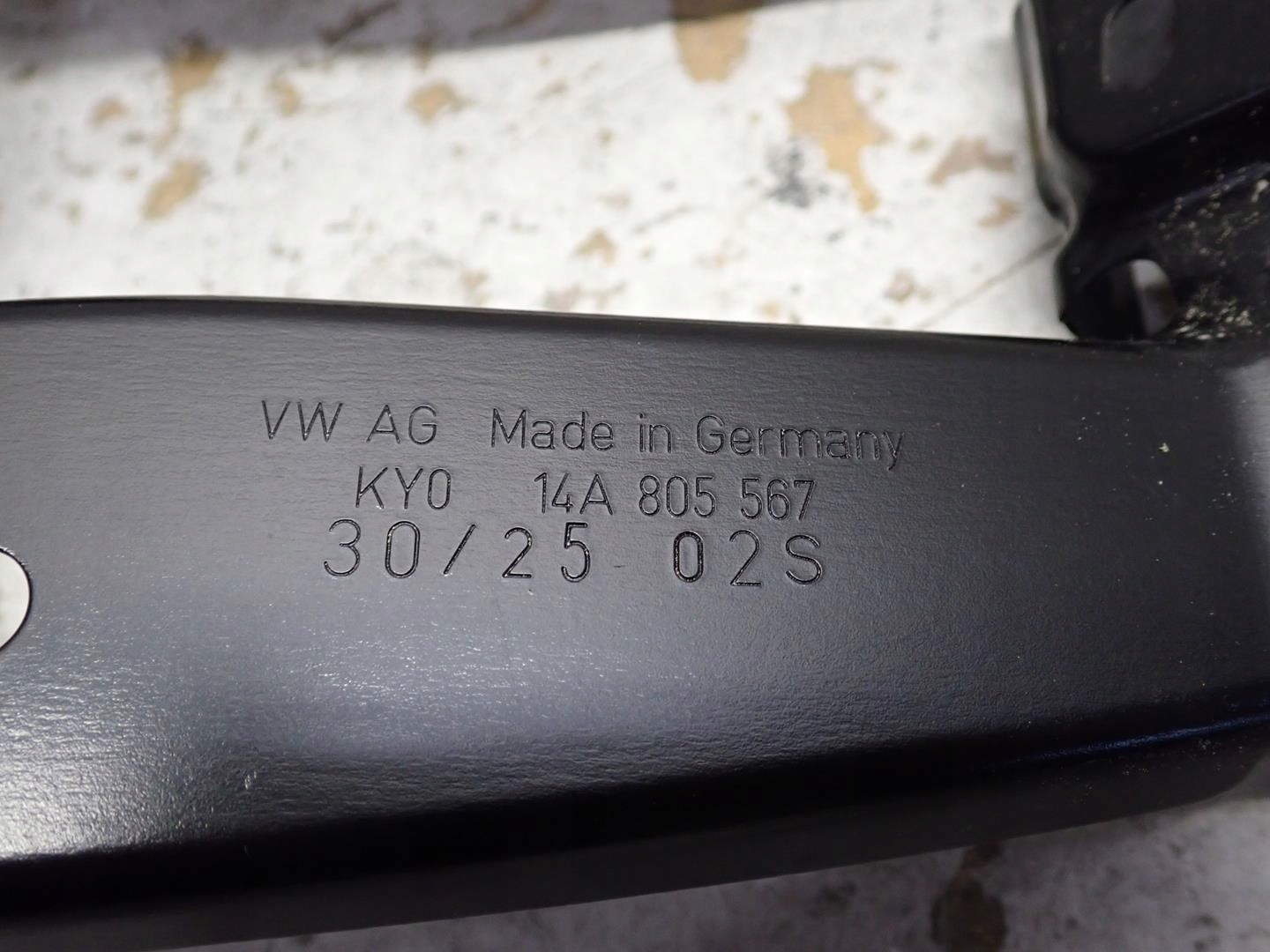 console supports VW ID7 2023- 14A805567