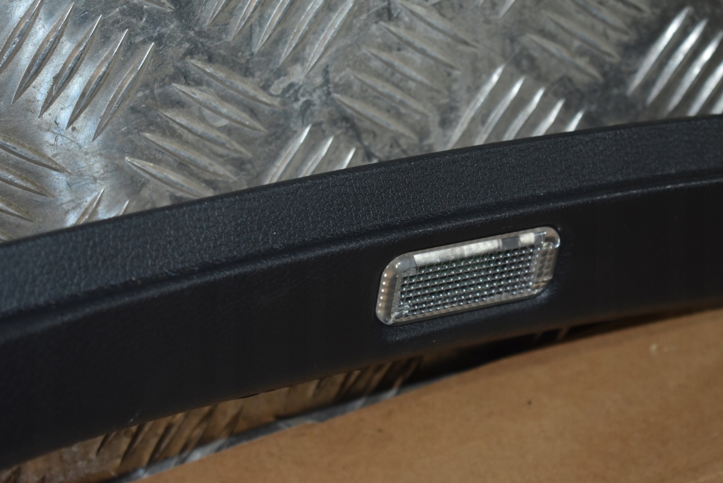 IDEALNA cover SLUPKA D speaker PORSCHE PANAMERA 971 1