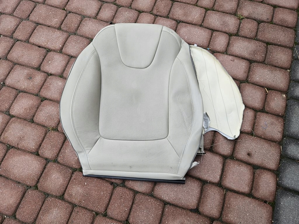 side seat upholstery jasna leather perforowana Opel Insignia B
