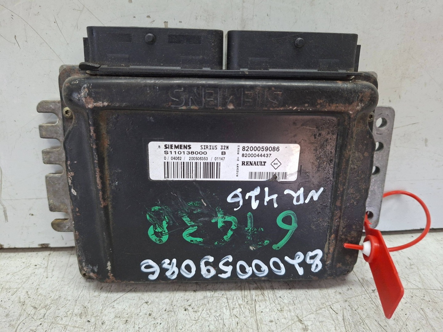 computer S110138000 8200059086 8200044437 RENAULT 1.4 1.6 e