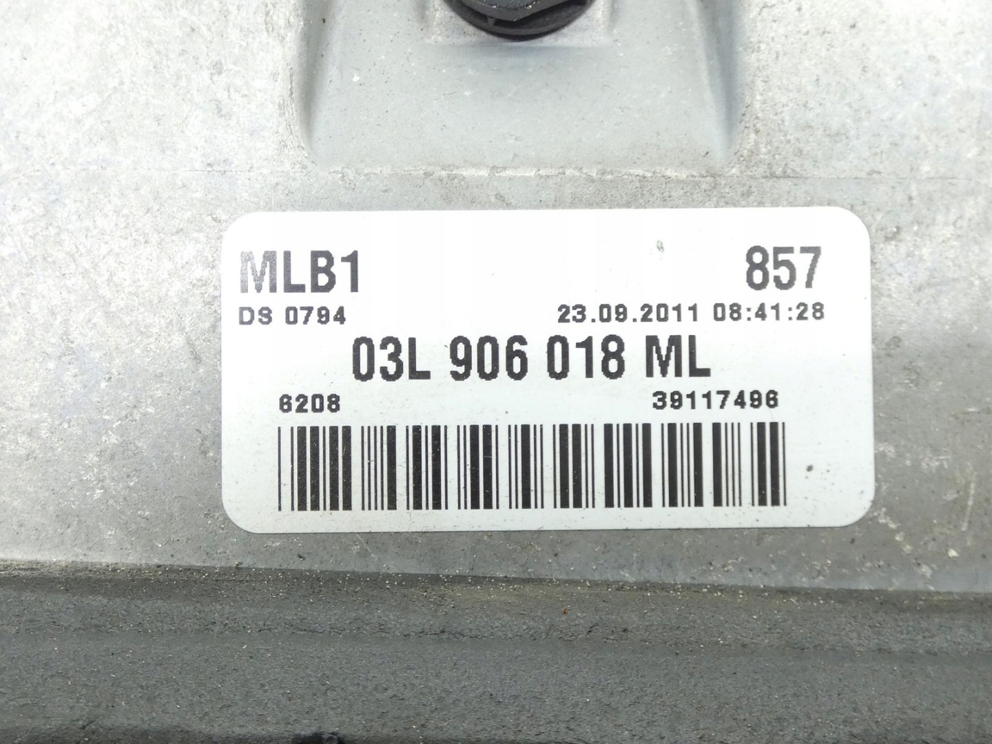 module control unit computer of the engine AUDI Q5 8R 2.0 TDI CGL 03L906018ML