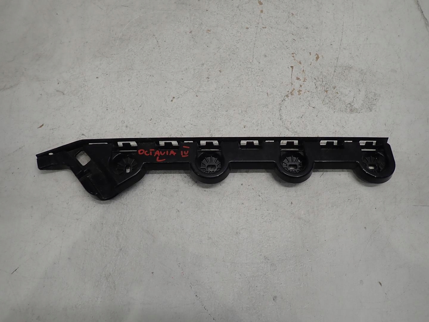 bumper bracket left rear part SKODA OCTAVIA IV 2020- 5E7807393