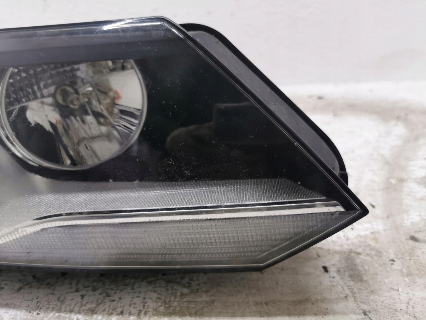light right front VW TIGUAN and LIFT 5N2941006 UK