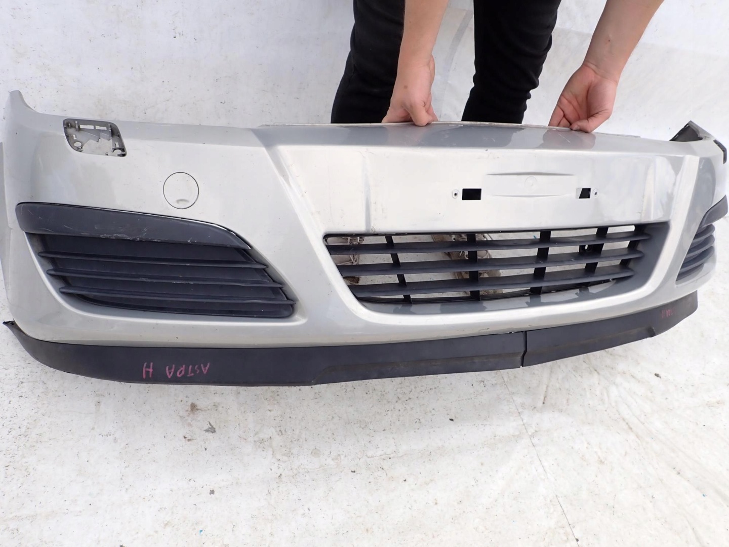 OPEL ASTRA III 3 H 04-07 bumper front washer
