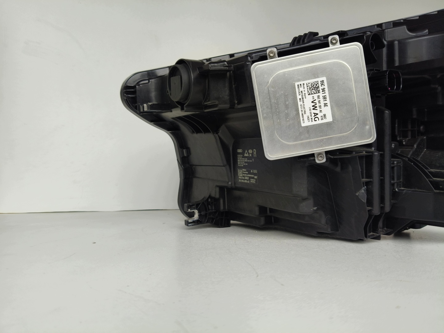 Licht rechts REFLEKTOR AUDI Q6 86H 23- FULL LED