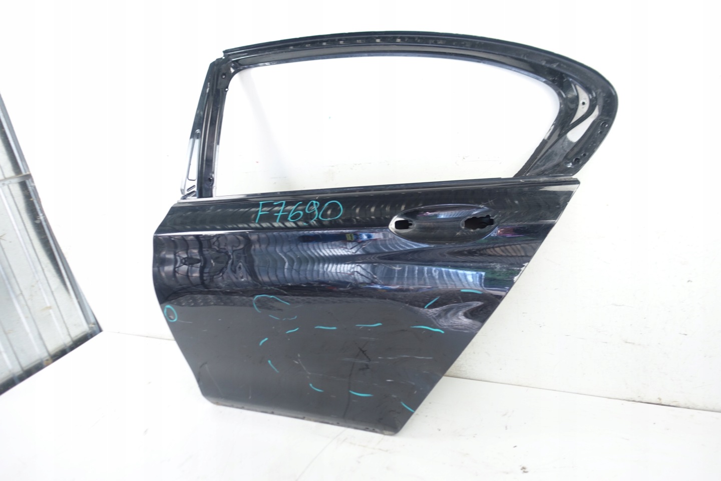 BMW 7 VII G11 2015- door left rear. left rear part
