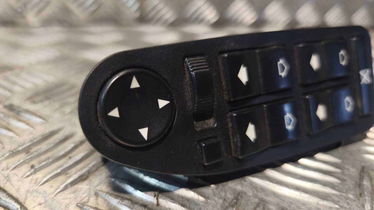 window control switch BMW E39 2002r 6904339