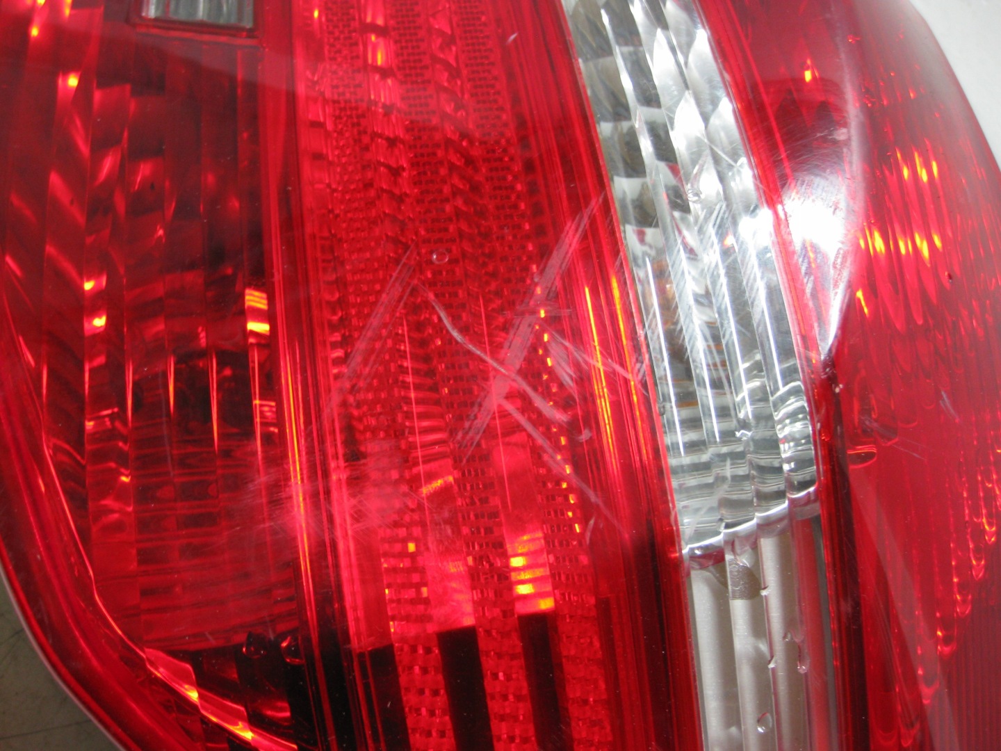 BMW E87 2.0 and 08R light right rear part 7164956