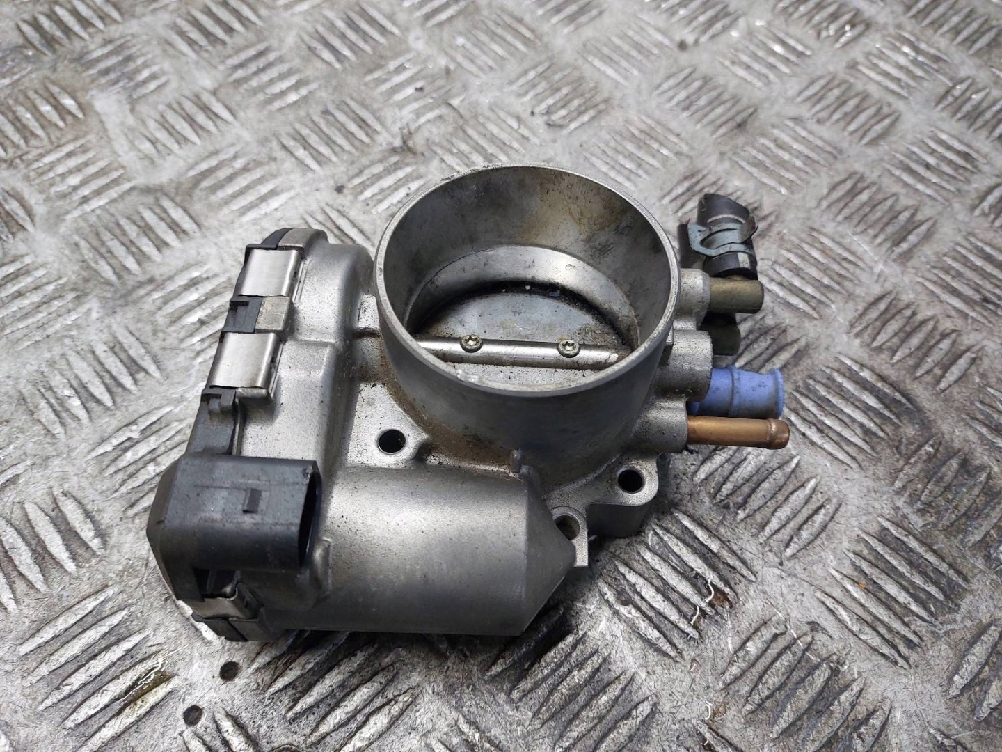 Valvola a farfalla AUDI A6 C5 LIFT 2.4 V6 078133062B
