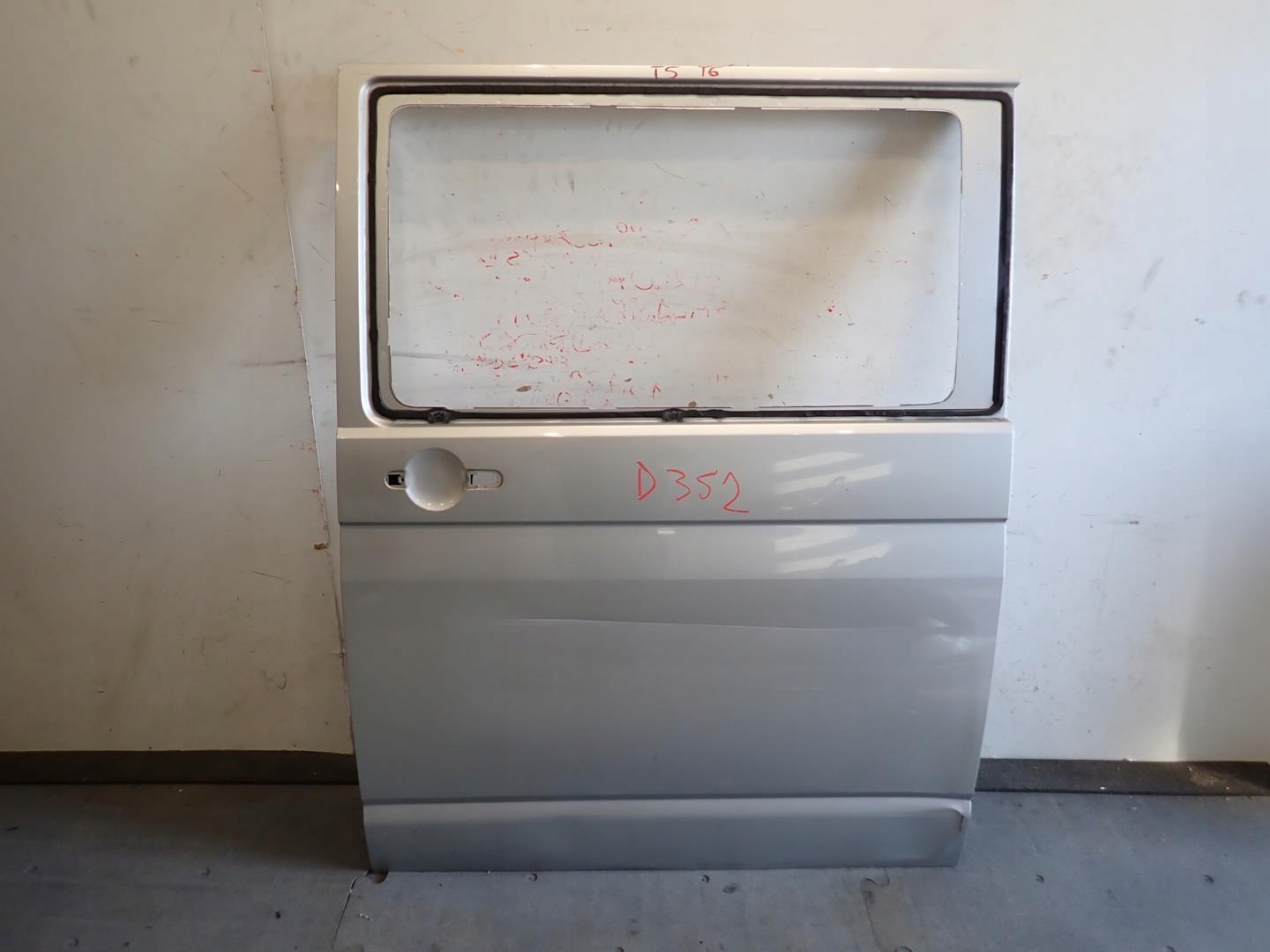 door rear part rear. left sliding VW T5 2003-2015 T6 2015