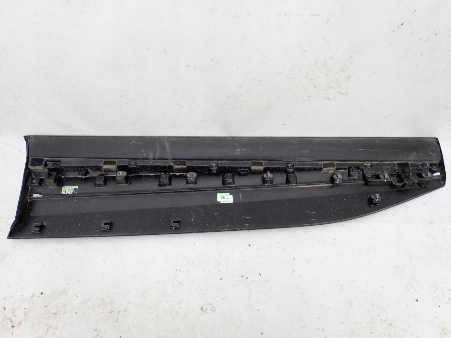 KIA SPORTAGE V 5 21-> moulding cap door right front