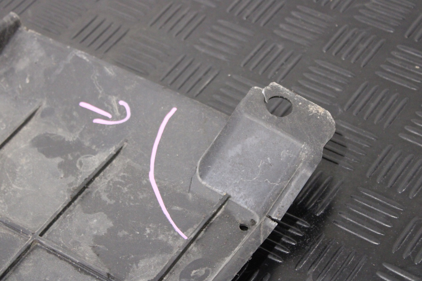 cover chassis left JEEP COMPASS II 2 LIFT 52157001