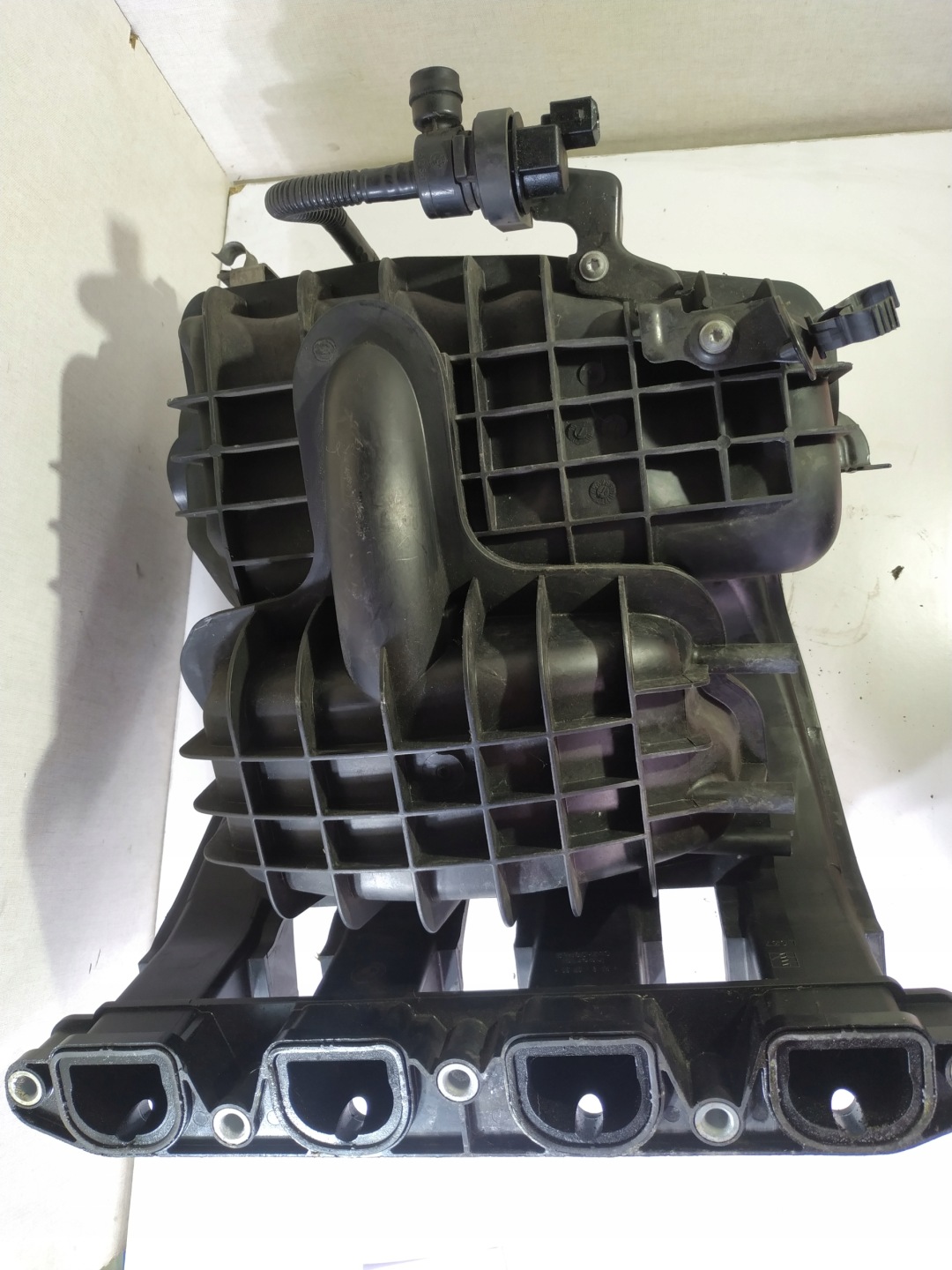 intake manifold BMW E90 E91 318I 2.0 N46