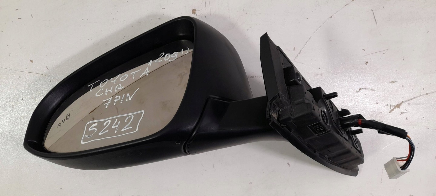 Toyota C-HR and mirror left 209 7-PIN (S242)