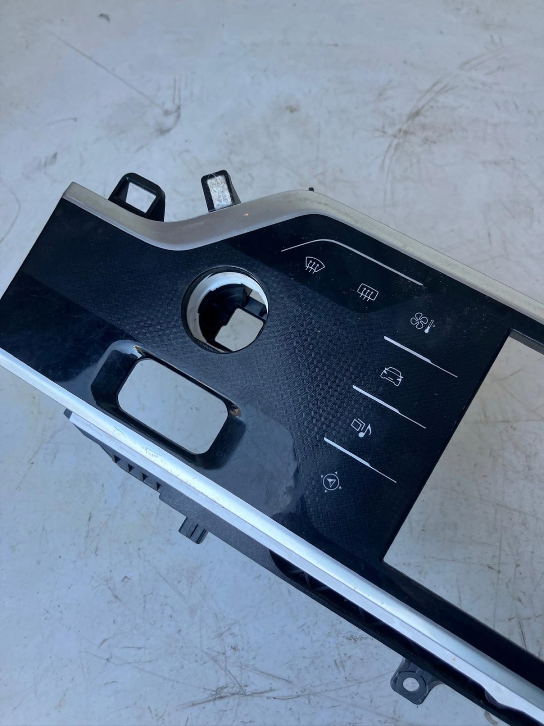 PANEL RADIA klimatizaci CITROEN C4 PICASSO II 98011198VV