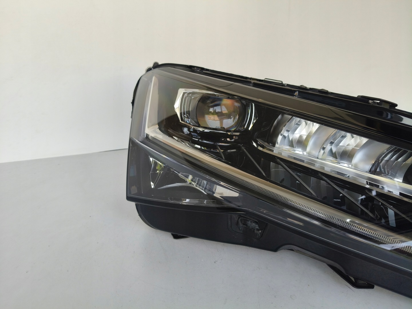 light right REFLEKTOR SKODA SUPERB III 3V 3V0 19- LIFT FULL LED