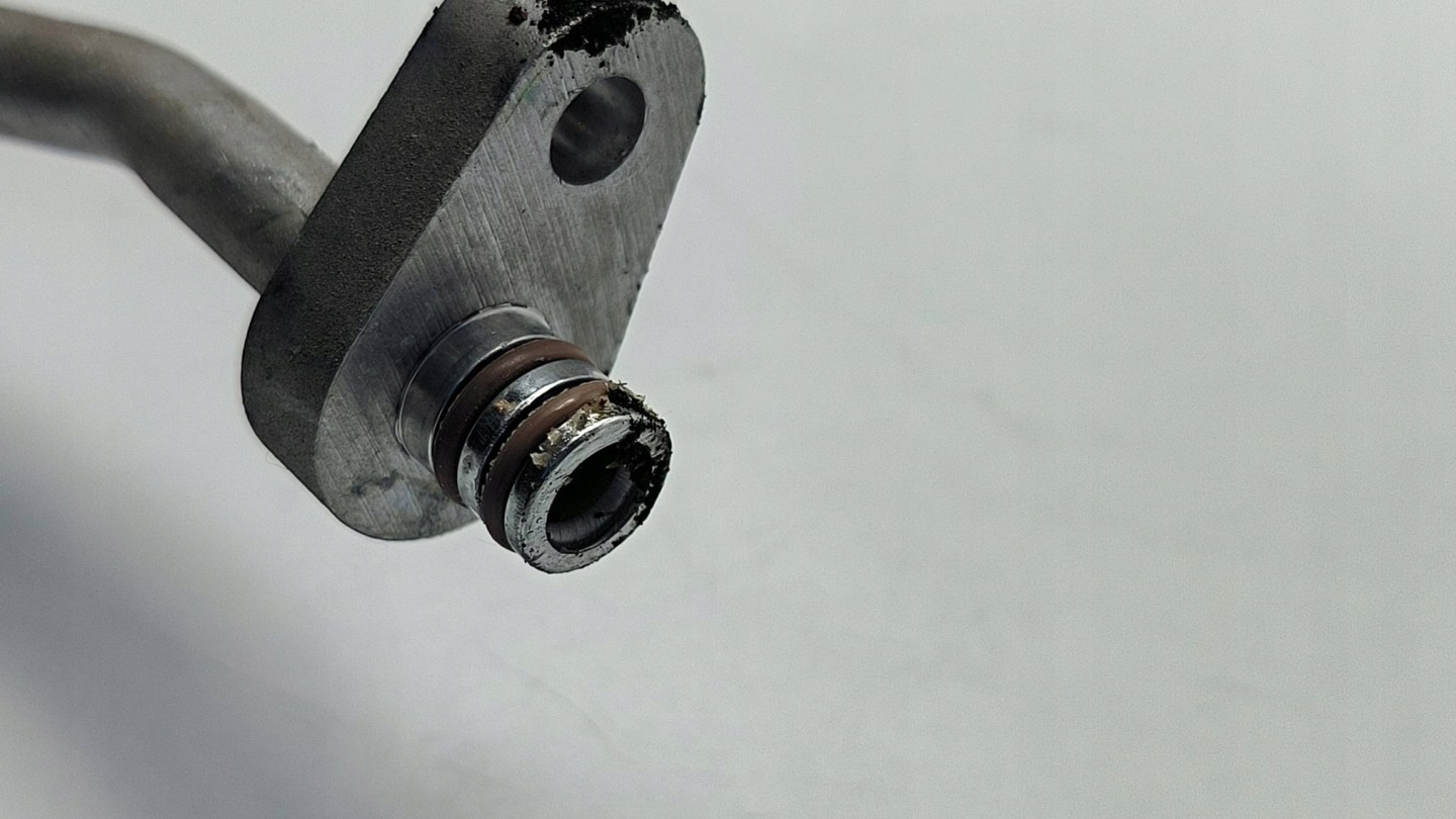 vedení klimatizaci 9853696880 PEUGEOT E-208