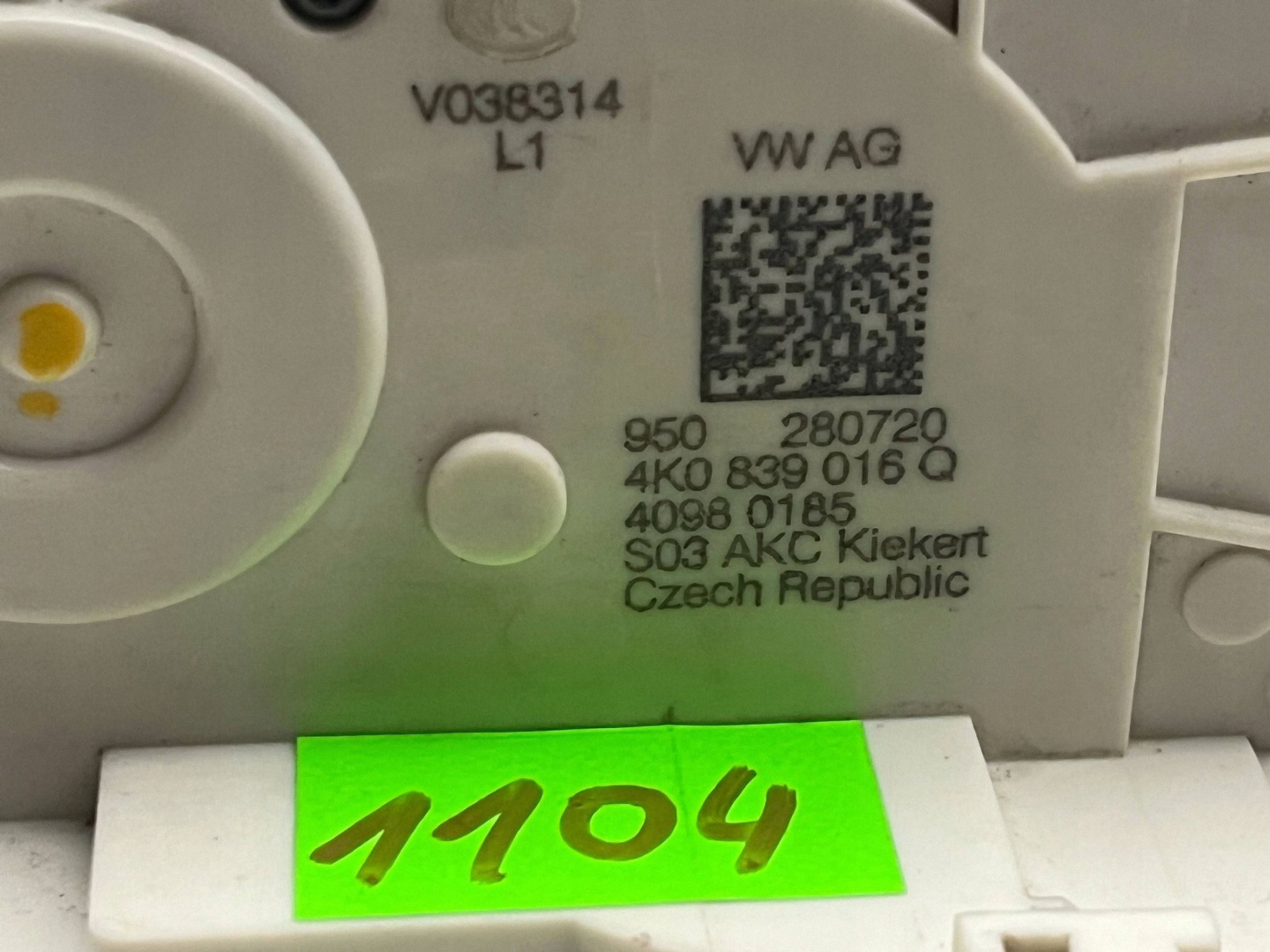 AUDI A6 C8 lock door right rear part 4K0839016Q @M