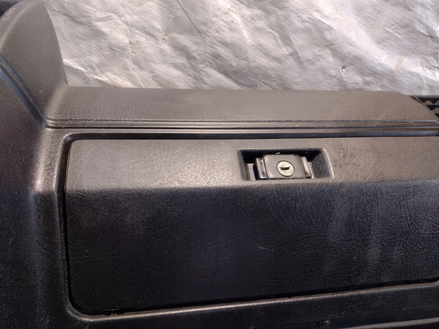 dashboard instrument panel Volkswagen Golf II 2