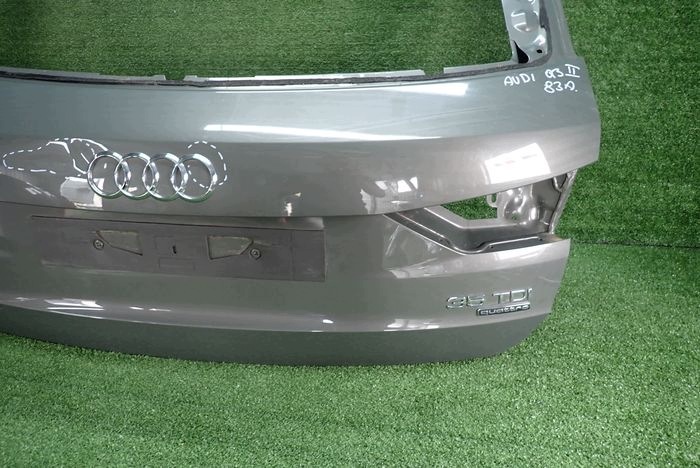 AUDI Q3 II 83A 18- boot doors rear part