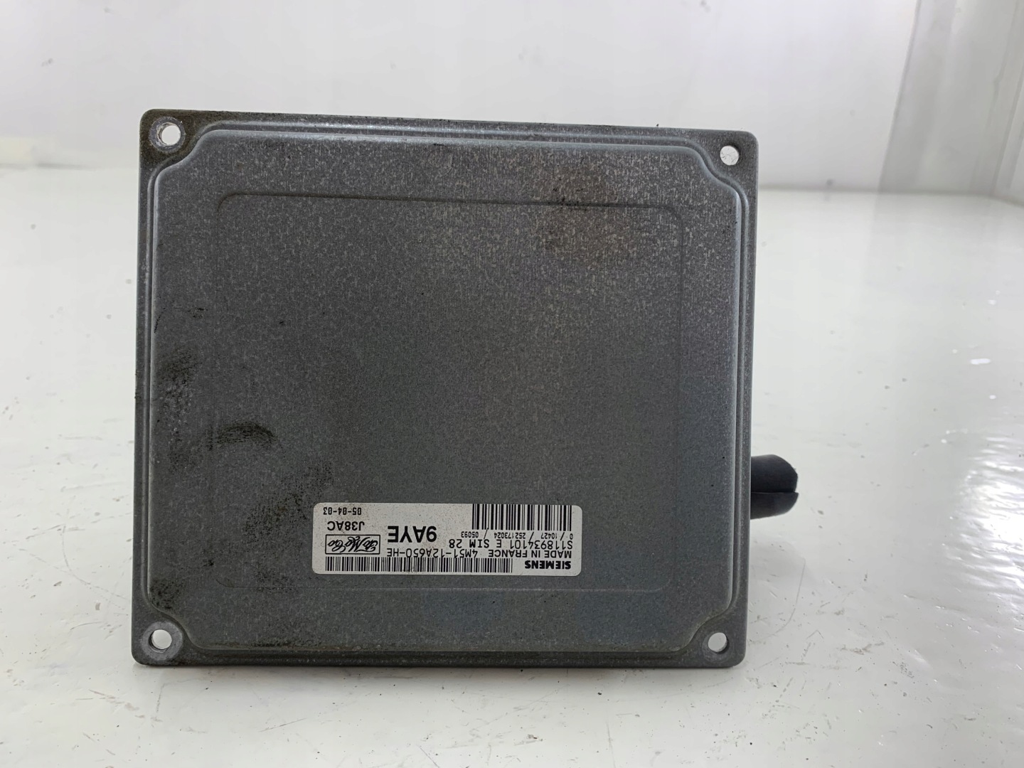 FORD FOCUS MK2 1.6 B unité de commande électronique uce moteur 4M51-12A650-HE