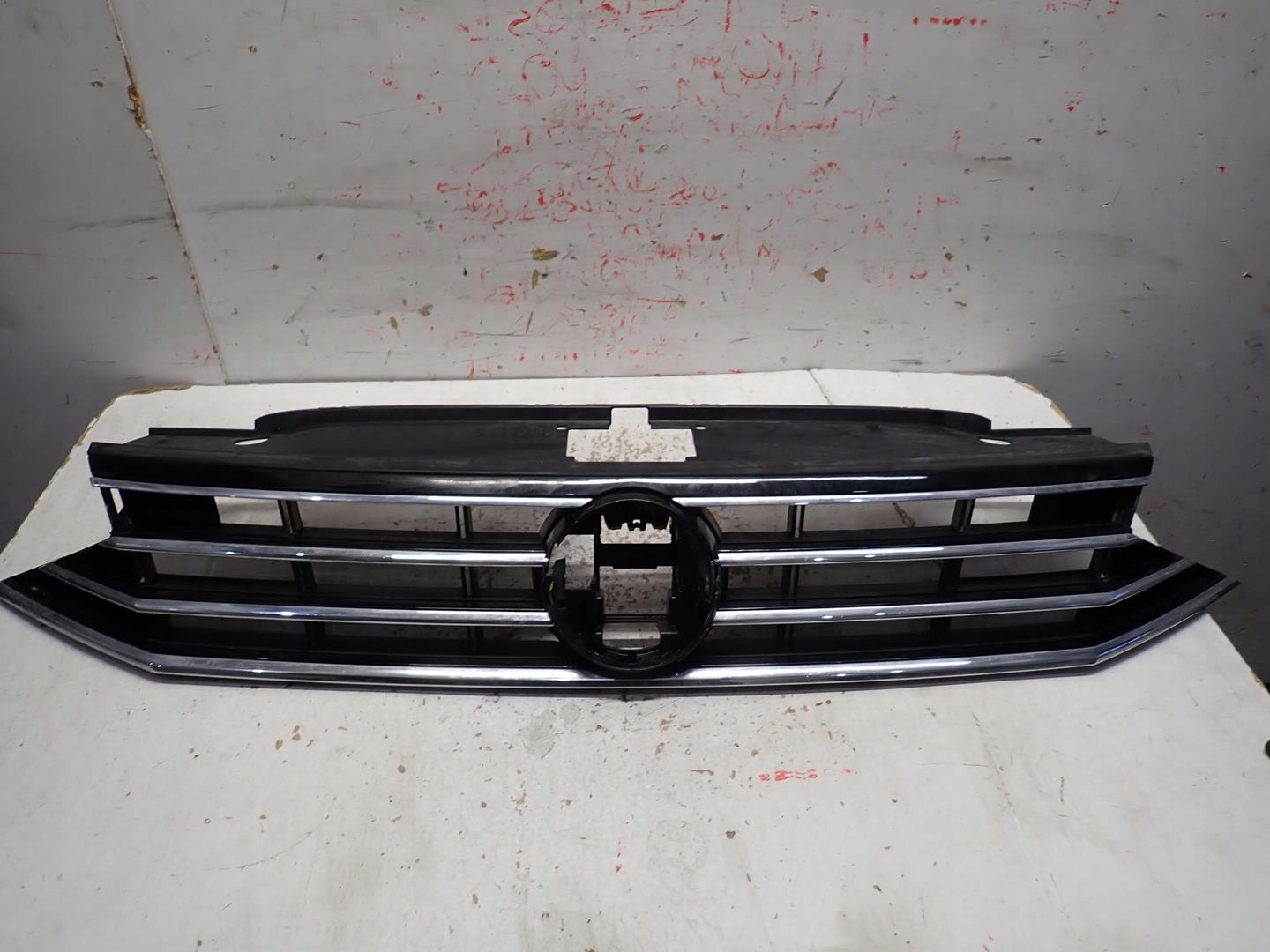 Grill VW PASSAT B8 LIFT 2019 3G0853651DJ