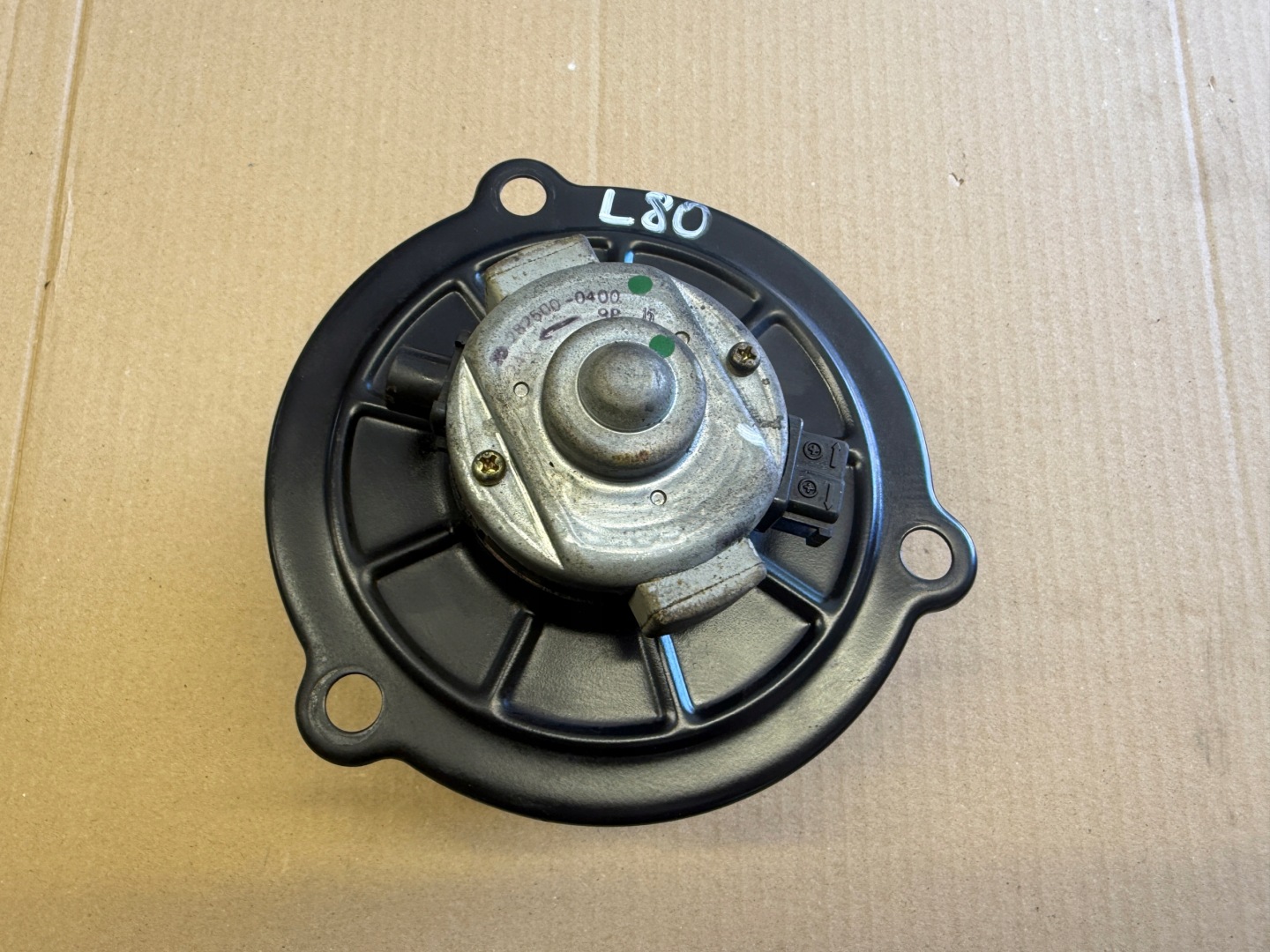 VW L80 94R heating fan 282500-0400