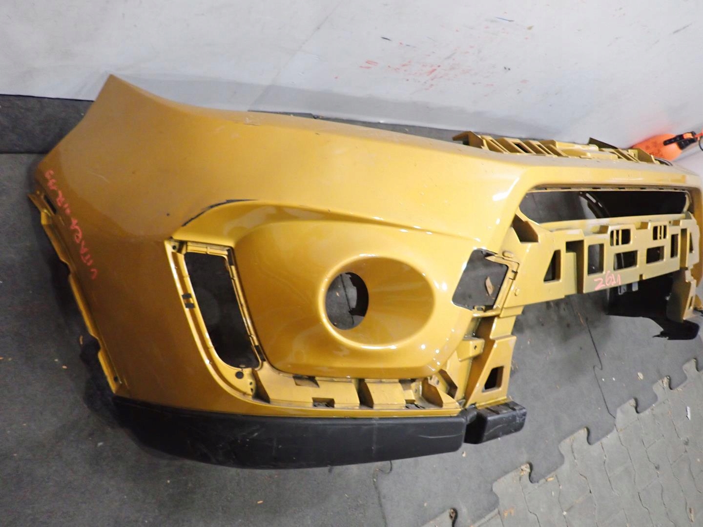 bumper front front SUZUKI VITARA III LIFT 2018- 71711-86R