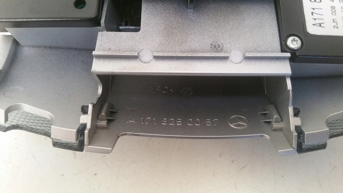 FANALE CIELO INTERNO 1718201401 Mercedes W171