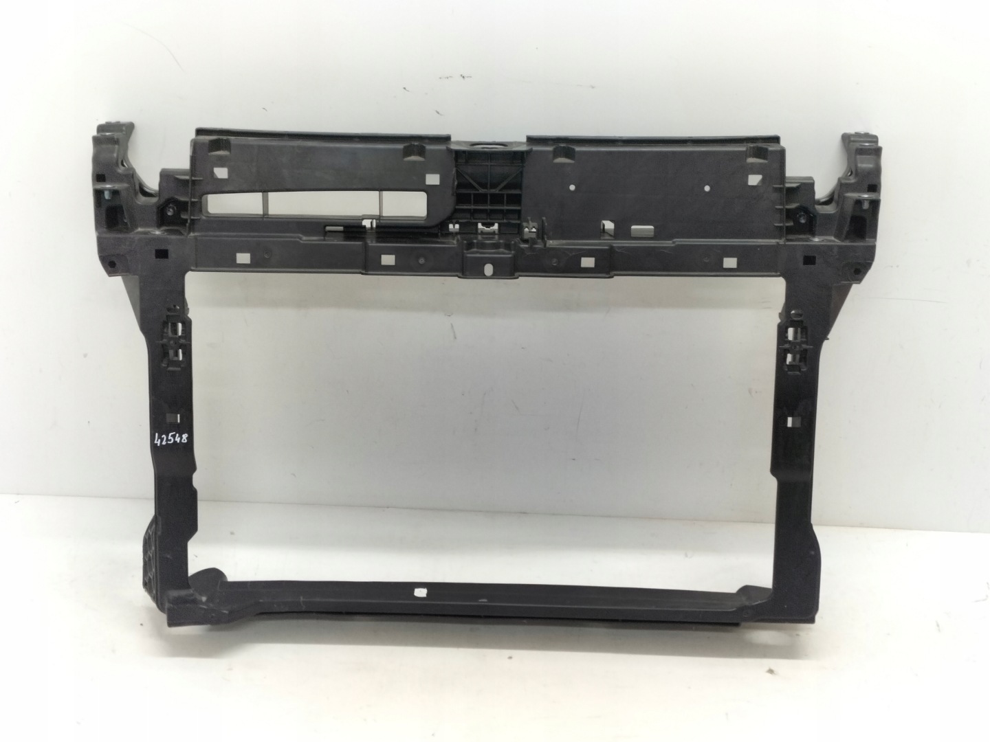 support panel for radiators pillar iron VW TIGUAN III 24- SKODA KODIAQ II 23