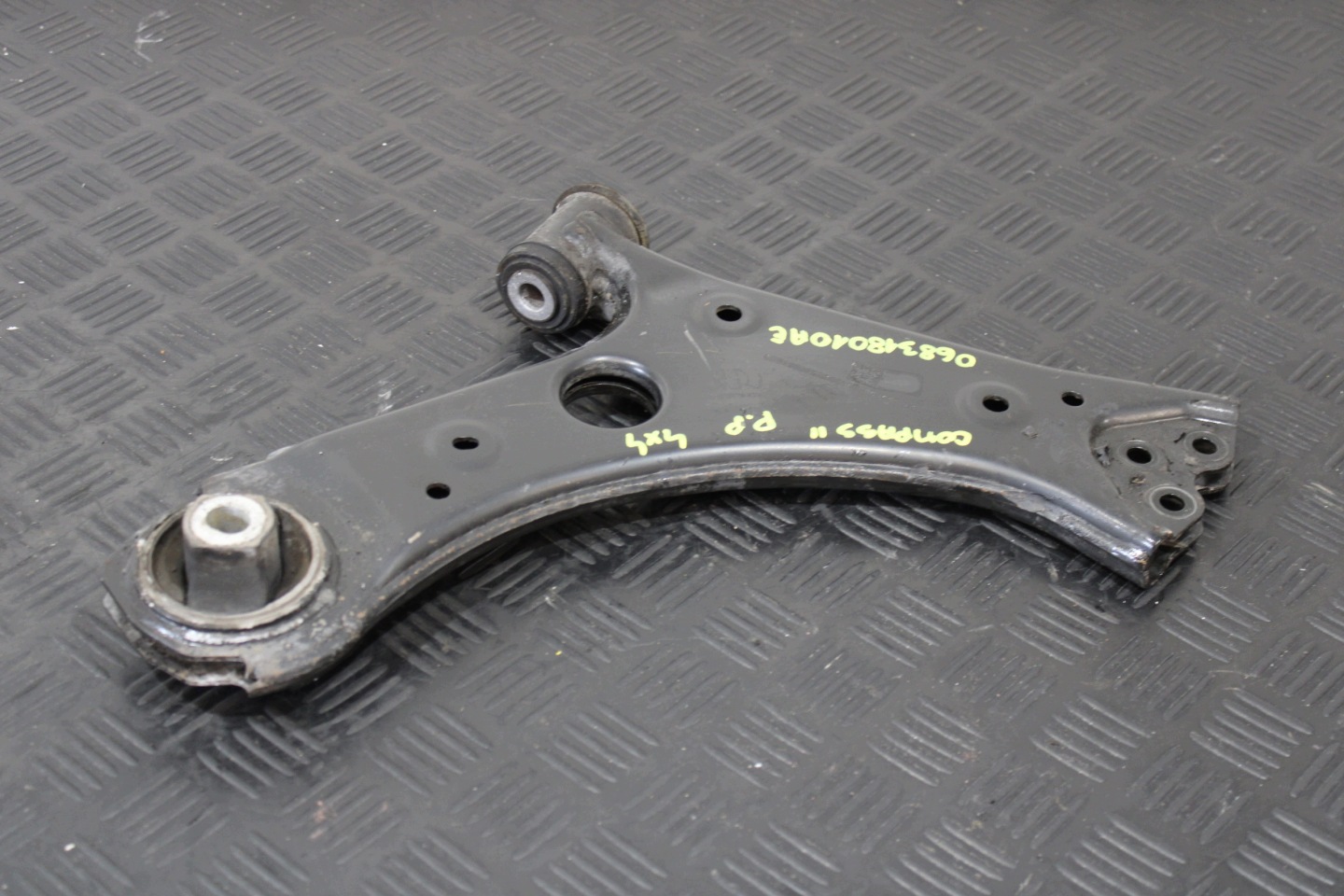 arm right front 068318010AE JEEP COMPASS II 2 1.4T