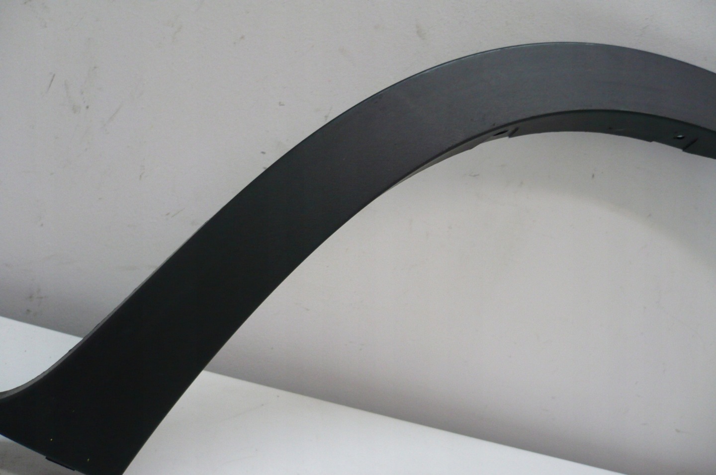 BMW X5 E70 2006-09 R lišta blatníku levá záď