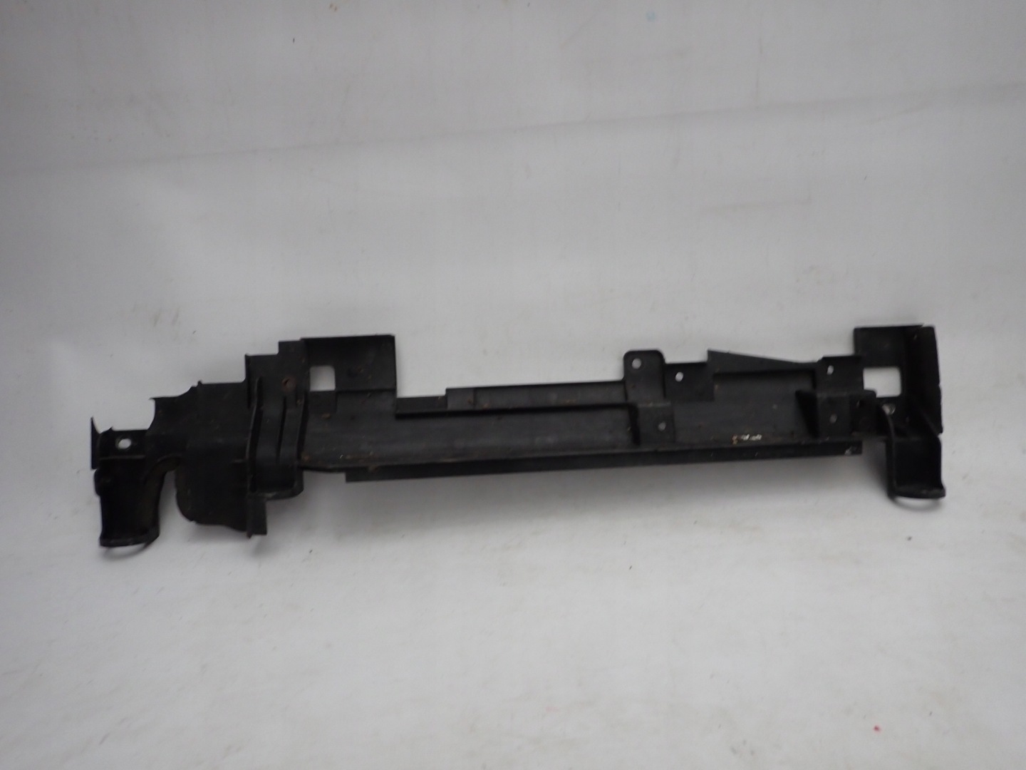 NISSAN X-TRAIL T32 13- holder radiator upper