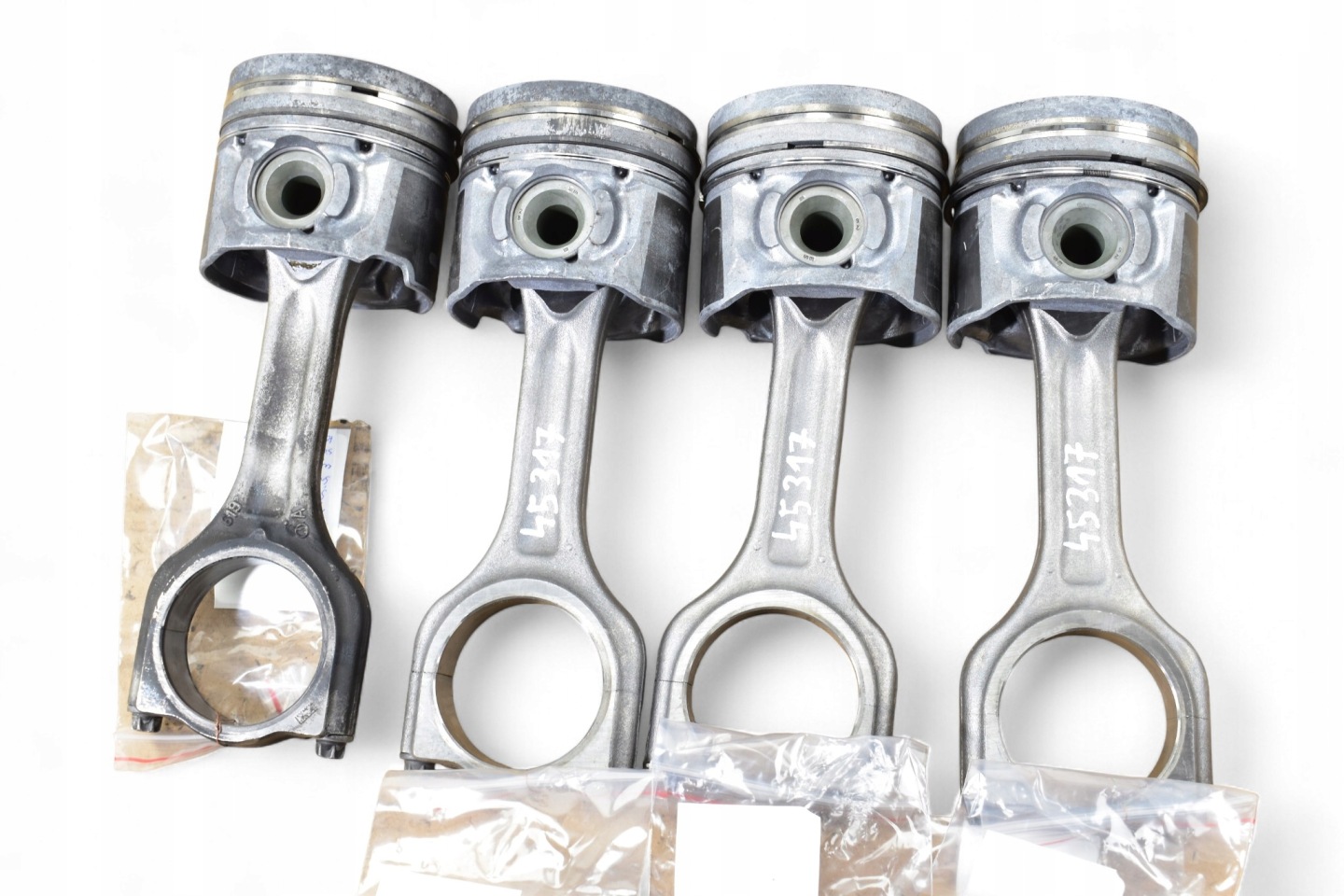 piston connecting rod FORD TRANSIT CONNECT II 1.5 TDCI UBGA