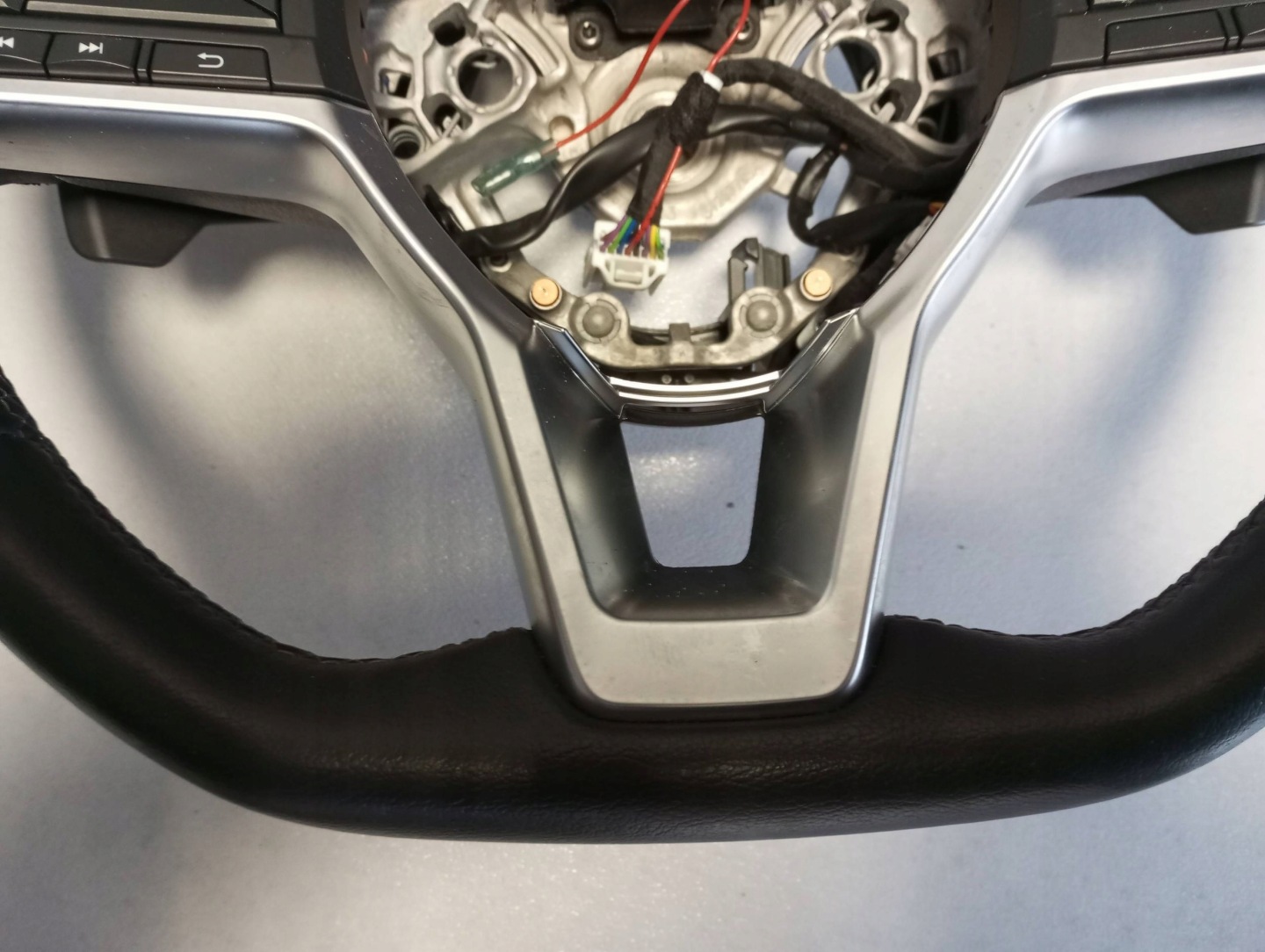 lenkrad NISSAN JUKE II F16