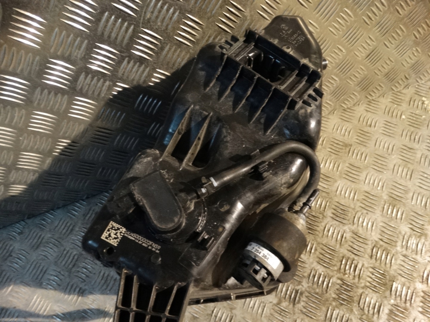 IDEALNY KPL. BEHÄLTER SCR BMW G01 G02 1