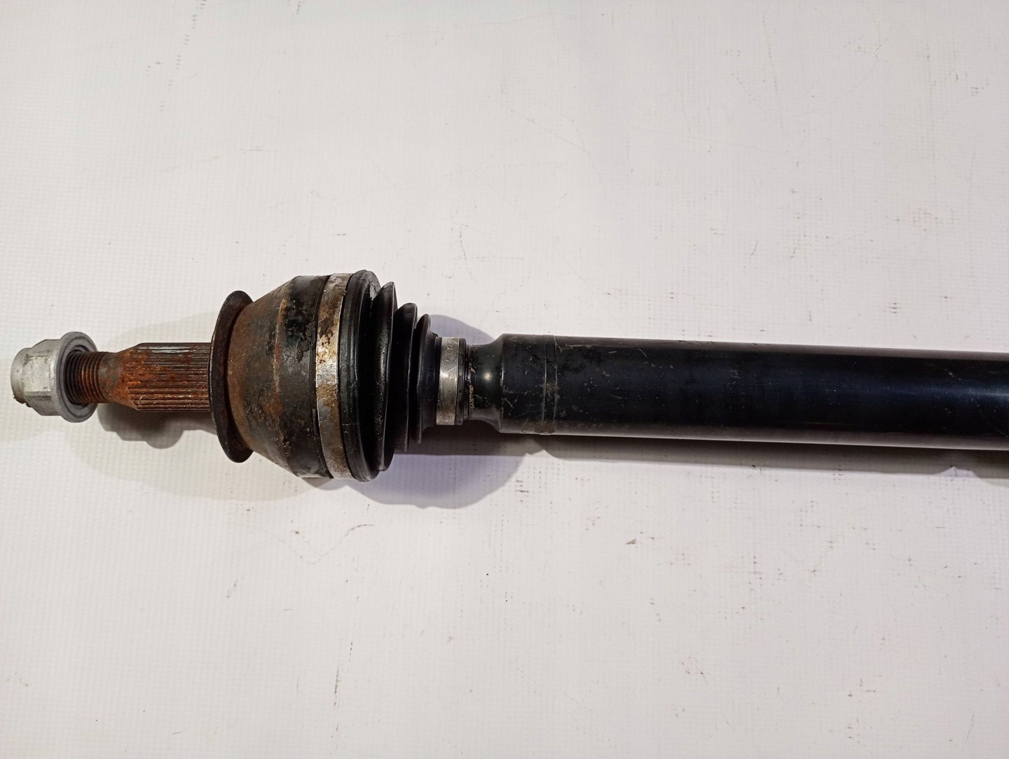 semi-axis left rear part rear left Chevrolet Camaro 6.2 SS 2016