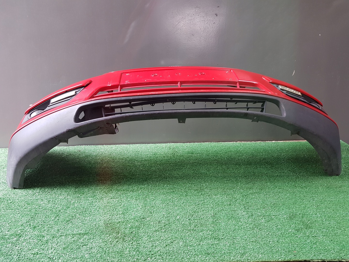 nárazník předek přední FORD FOCUS MK2
