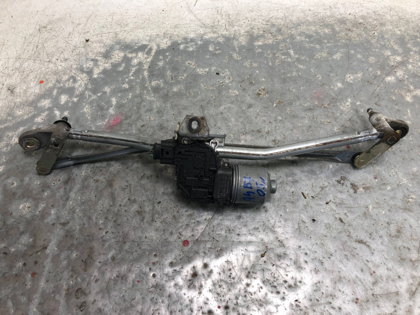 Wischergestänge AUDI A4 B7 8E1955023D 8E1955119