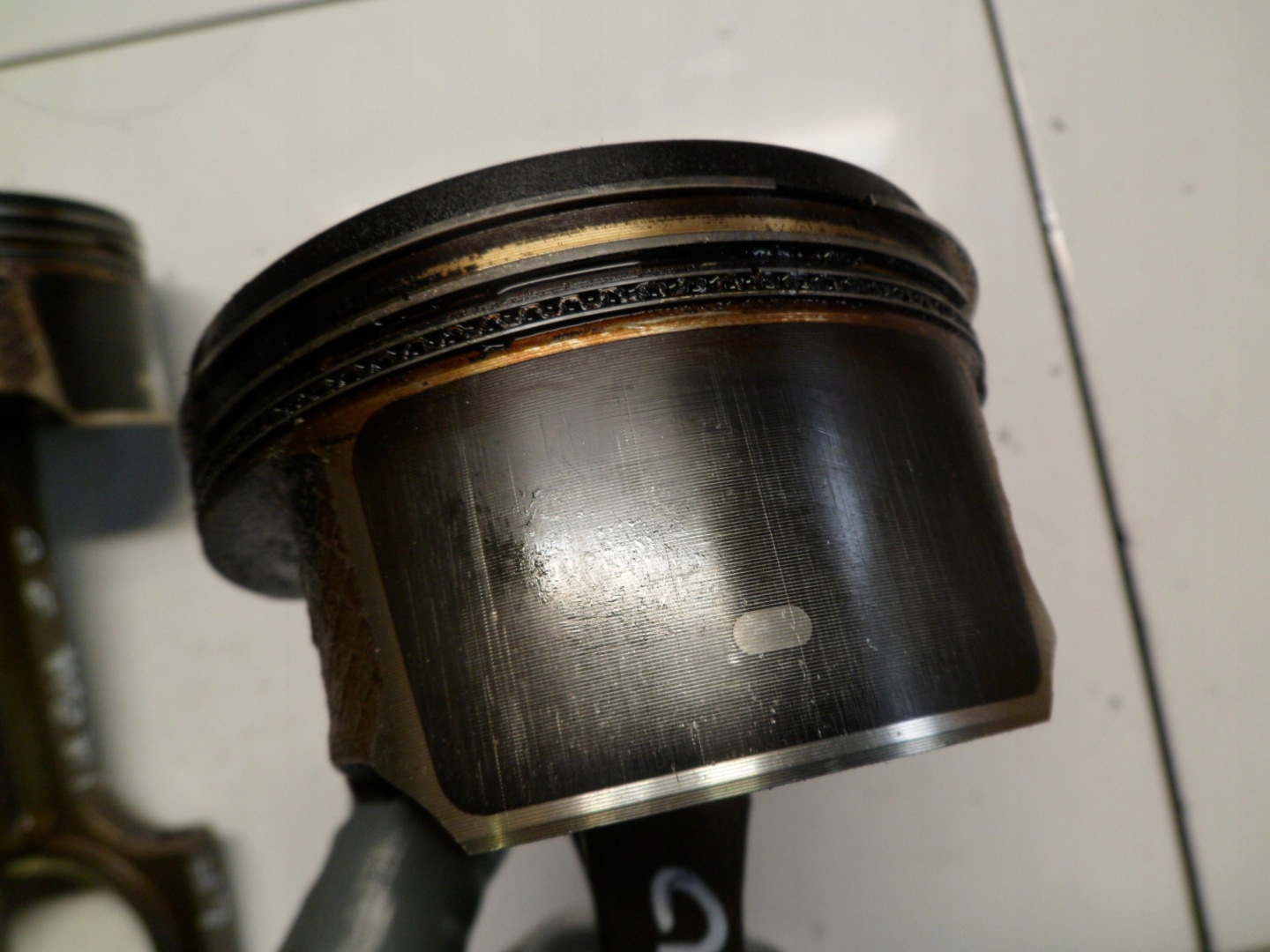 MAZDA 6 2.0 16V LF piston with connecting rod