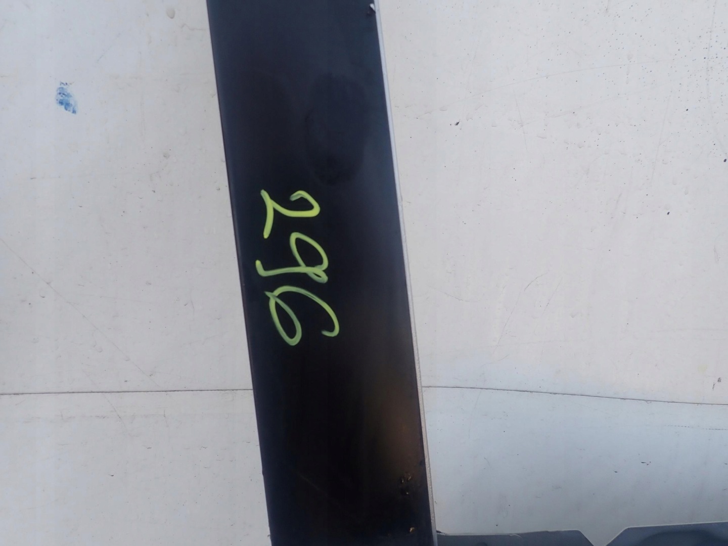 NISSAN X-TRAIL II 2 T31 08-13 door front right