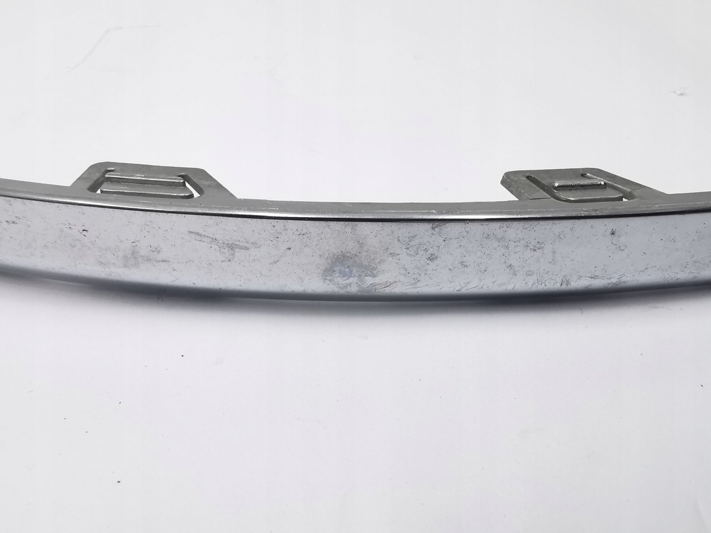 lišta ZDRZAKA levá předek přední CHROM HYUNDAI I30 / 86581-2L310