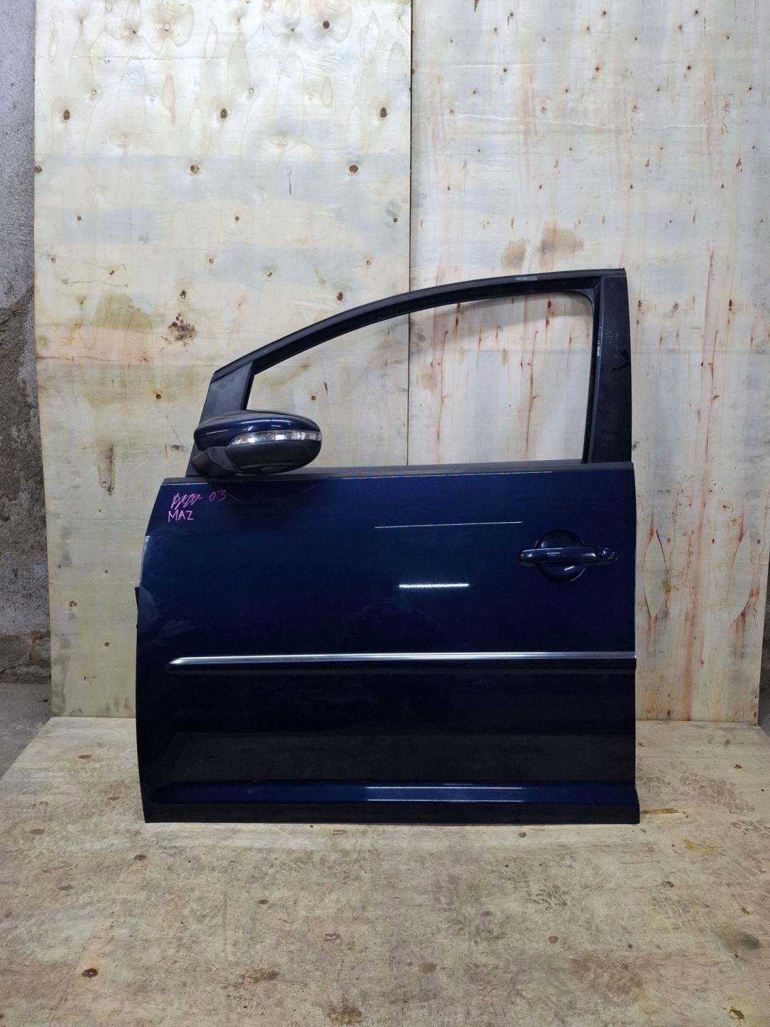 door front left side Volkswagen Touran 2nd facelift 2011
