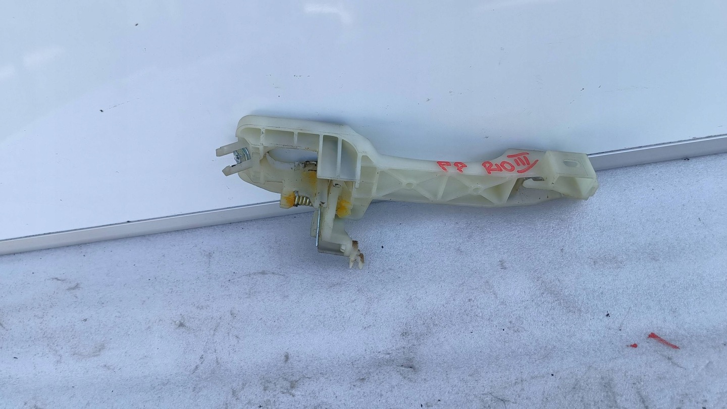 KIA RIO III handle holder handles door right front front 12-16R