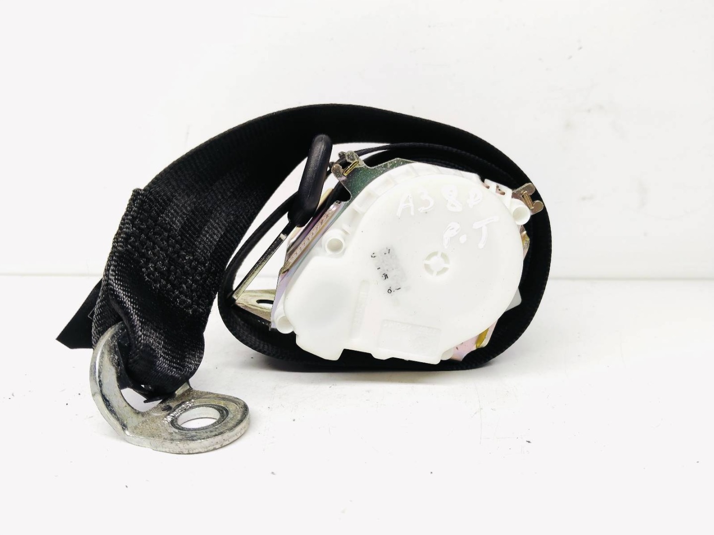 Gurten Sicherheits rechts heck Audi A3 8P 2.0 TDI 33054750A