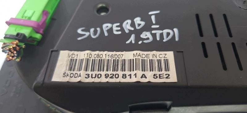 dials SKODA SUPERB and 3U0920811A