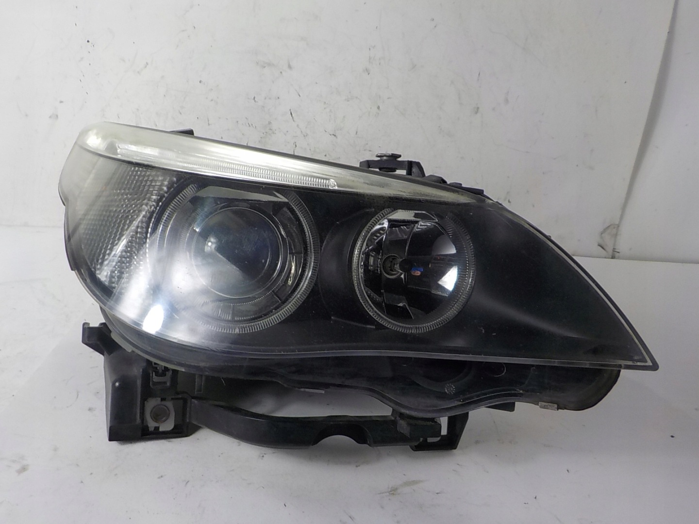 BMW 5 E60 E61 XENON light right front front UK