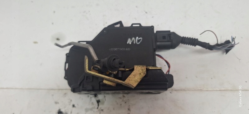 lock door AUDI A4 01- right rear part 4B0839016D